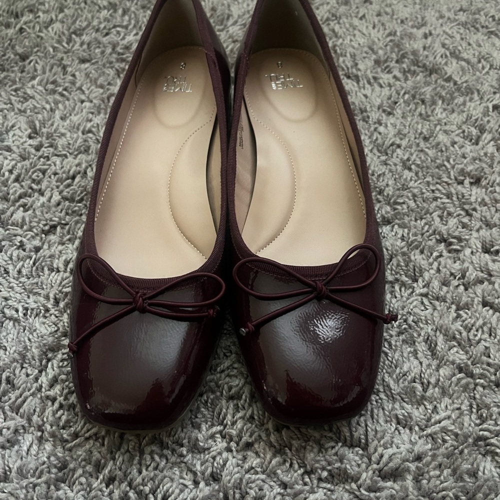 Time and Tru Burgundy Ballet Kitten Heels